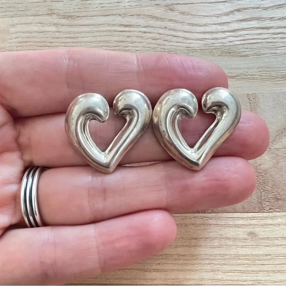 Vintage silver heart earrings posts